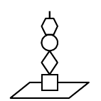 Brinquedo formado por uma haste vertical sobre uma base, com quatro peças empilhadas de formatos diferentes: quadrado, losango, círculo e hexágono.