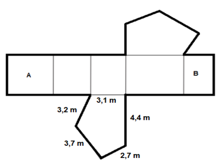 Planificação de prisma de base pentagonal: faixa horizontal de cinco retângulos lado a lado, o primeiro marcado A e o último marcado B, com um pentágono acima e outro abaixo. O pentágono inferior tem lados indicados de 3,1 m, 4,4 m, 2,7 m, 3,7 m e 3,2 m.