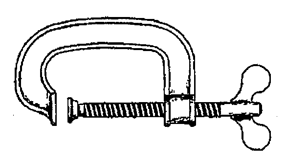 Desenho em linhas de uma ferramenta manual de aperto em forma de C (arco metálico), com fuso roscado horizontal que atravessa uma das extremidades, sapata de pressão na ponta do fuso e manípulo tipo borboleta na outra ponta.
