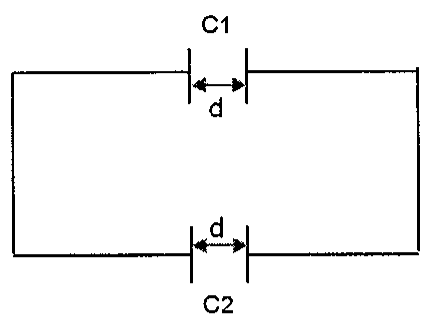 Circuito com dois capacitores de placas paralelas, C1 no ramo superior e C2 no ramo inferior, cada um com distância d entre placas.