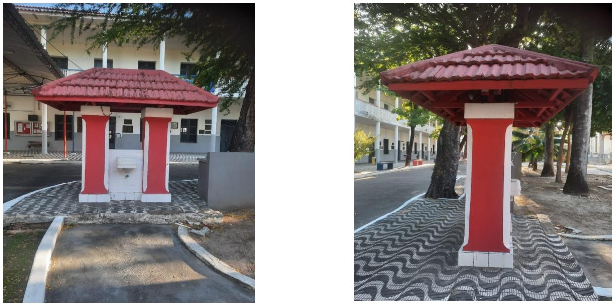Duas fotografias coloridas de um bebedouro com pilares vermelhos e brancos e telhado de telhas vermelhas de quatro águas, no pátio de um colégio; à esquerda, vista frontal; à direita, vista lateral.