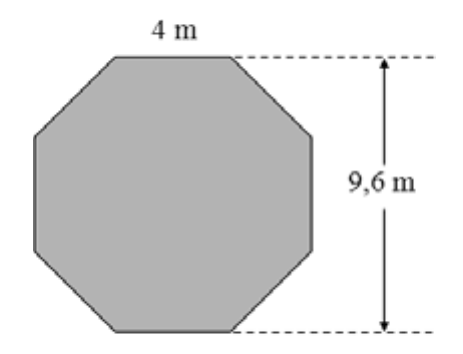 Octógono regular cinza com a medida 4 m indicada sobre o lado superior e a distância de 9,6 m indicada entre os lados horizontais superior e inferior.
