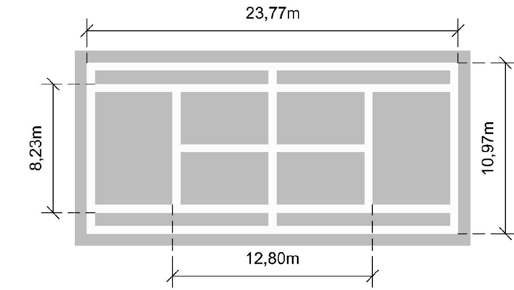 Planta da quadra de tênis com as faixas de marcação: comprimento total 23,77 m, largura total 10,97 m, largura interna da quadra de simples 8,23 m e distância de 12,80 m entre as linhas de saque.