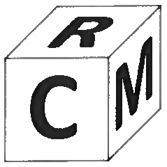 Cubo com a letra R na face superior, a letra C na face frontal e a letra M na face lateral direita.